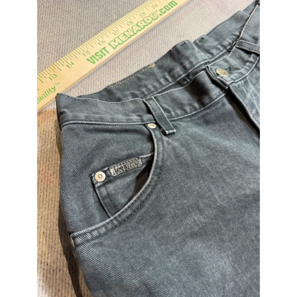 Vintage Lee Riveted High Waisted Relaxed Tapered Jeans Faded Black Denim 32x31 - Picture 8 of 9